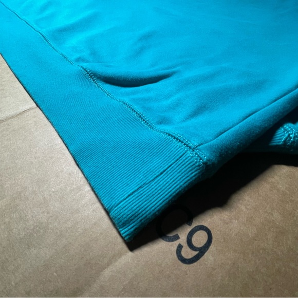 XL Tommy Hilfiger crew neck sweater - Picture 7 of 7